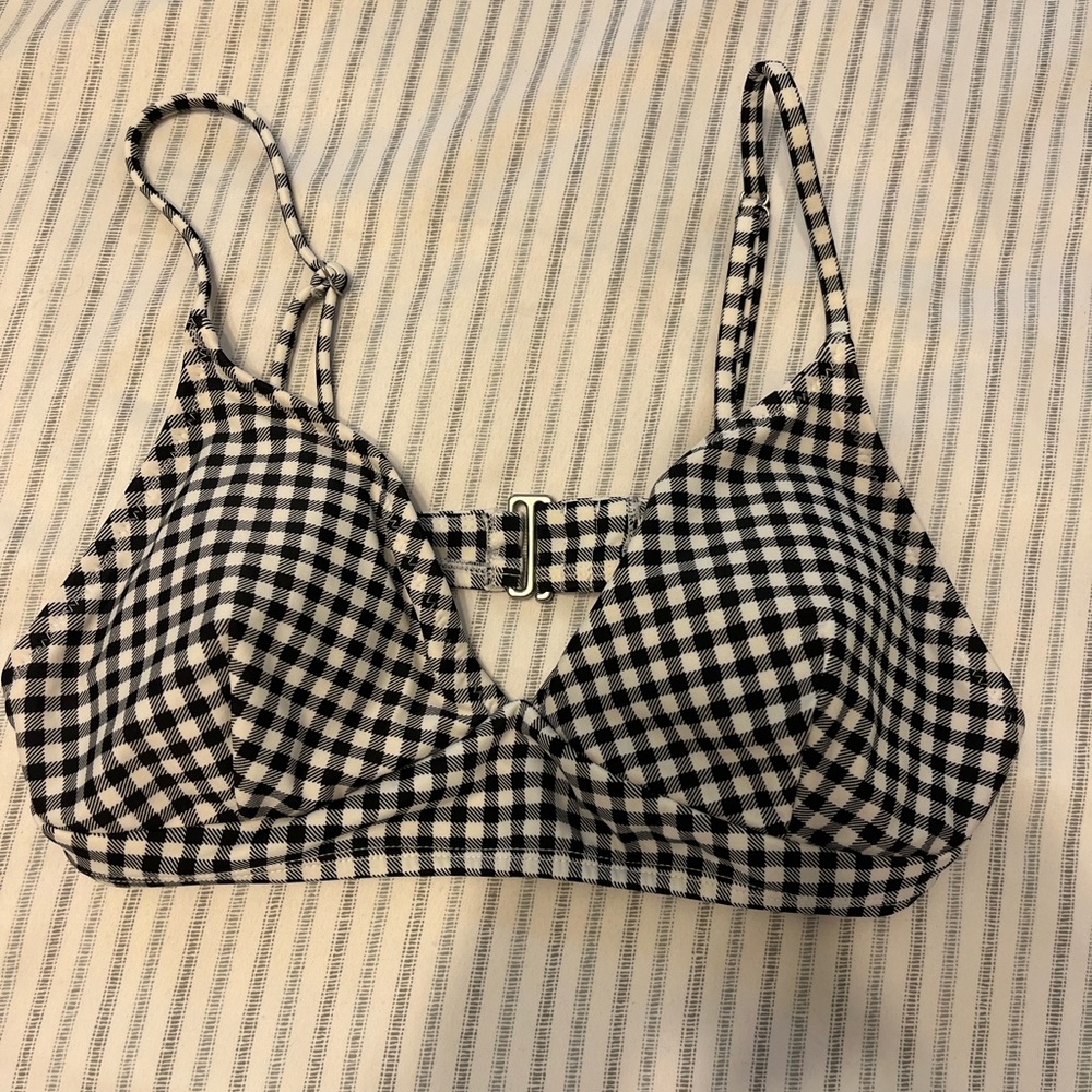 𝙊𝙡𝙙 𝙉𝙖𝙫𝙮 𝘽𝙖𝙩𝙝𝙞𝙣𝙜 𝙎𝙪𝙞𝙩 𝙏𝙤𝙥